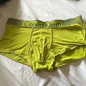 Calvin Klein Men’s Medium Boxer Brief Trunks